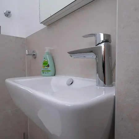 Aria Executive 071 - Old Town