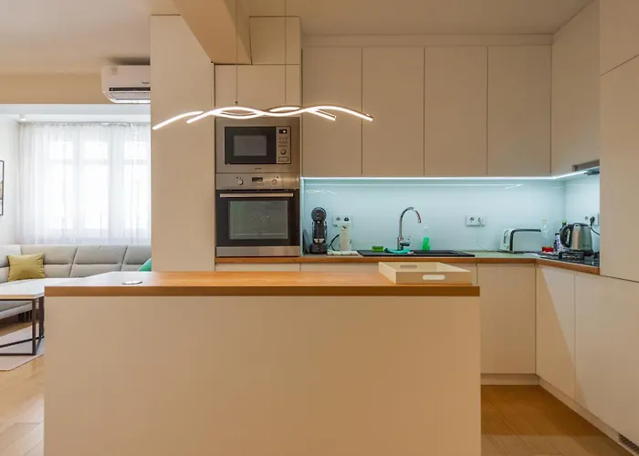 Sanja & Mirza - Old Town * 塞拉耶佛