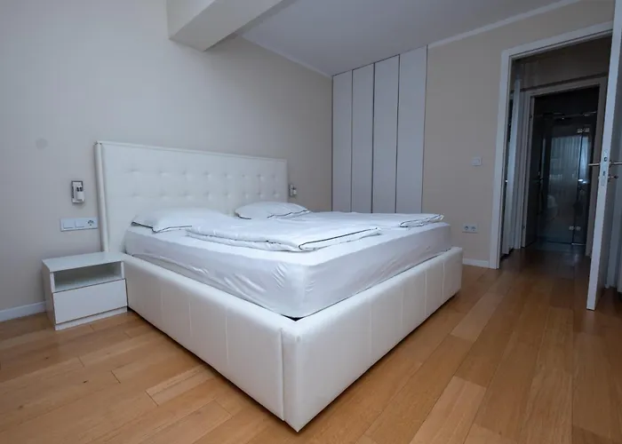 Sanja & Mirza - Old Town